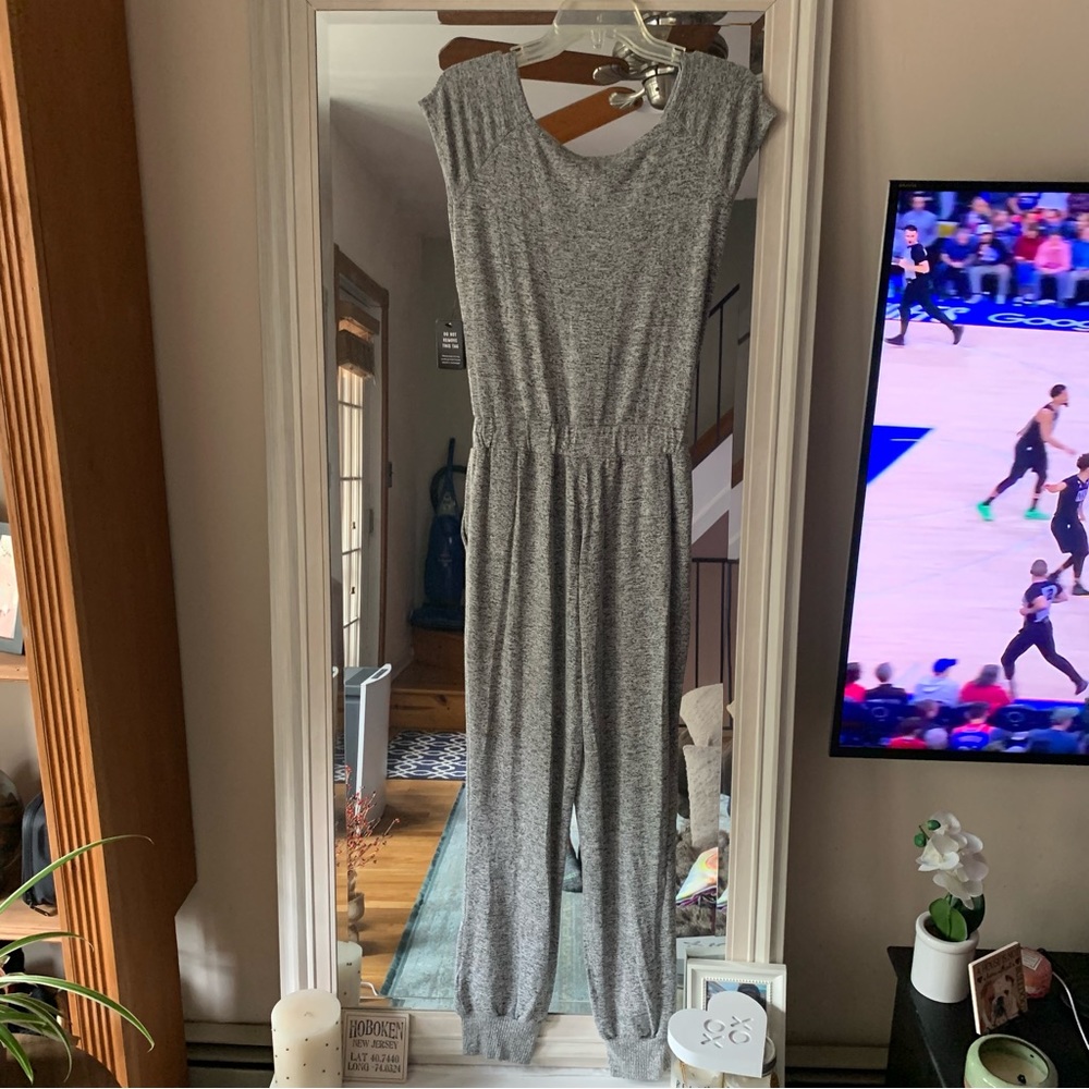 NWT! Express Cinch Waist Jogger Jumpsuit - Picture 5 of 8